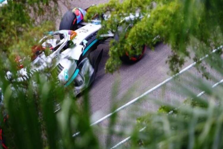 Miami Grand Prix: Charles Leclerc อยู่อันดับต้น ๆ ในขณะที่ Mercedes แสดงสัญญาณของการก้าว